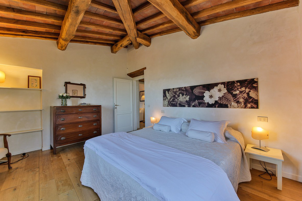 Roseto bedroom