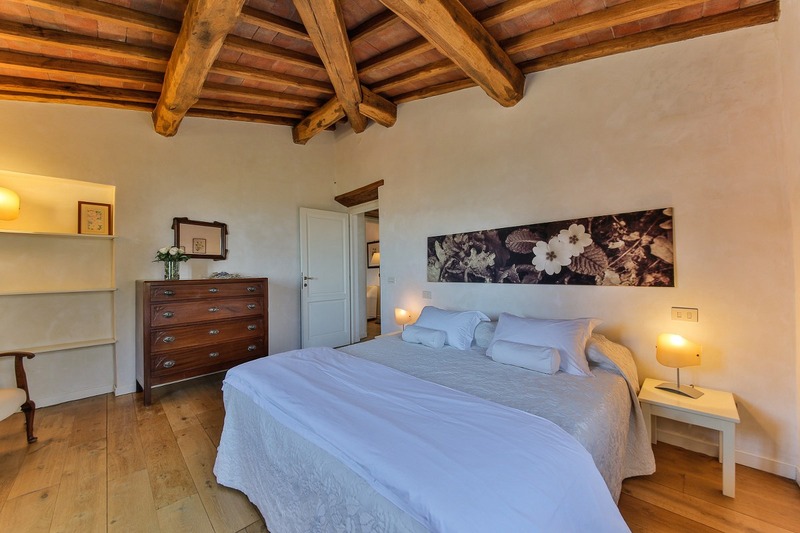 Roseto bedroom